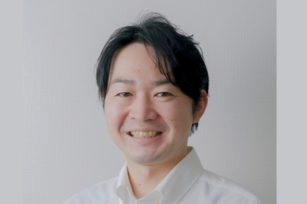 山﨑